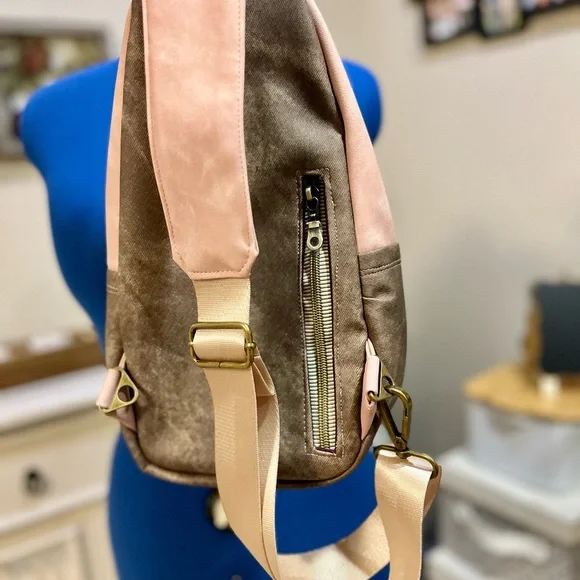 Stylish Pink and Brown handmade by JoJo crossbody bag - Picture 4 of 10